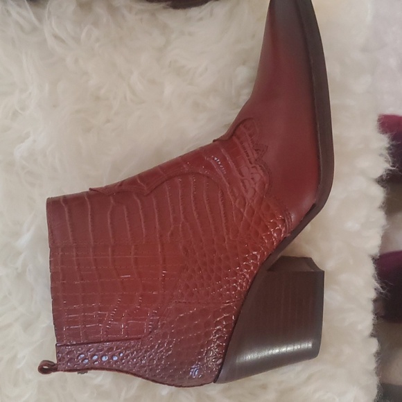 Sam Edelman low boots NWOT - Picture 6 of 6